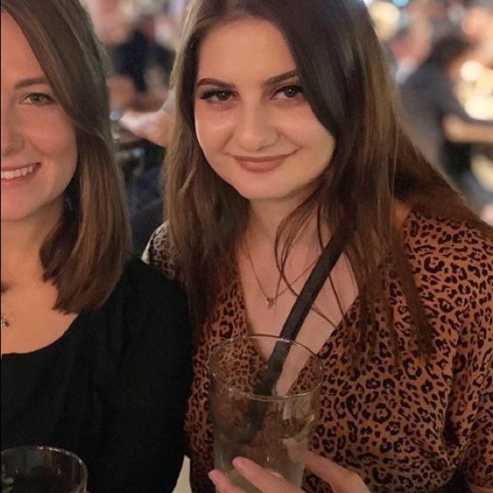 Meet your Posher, Liz